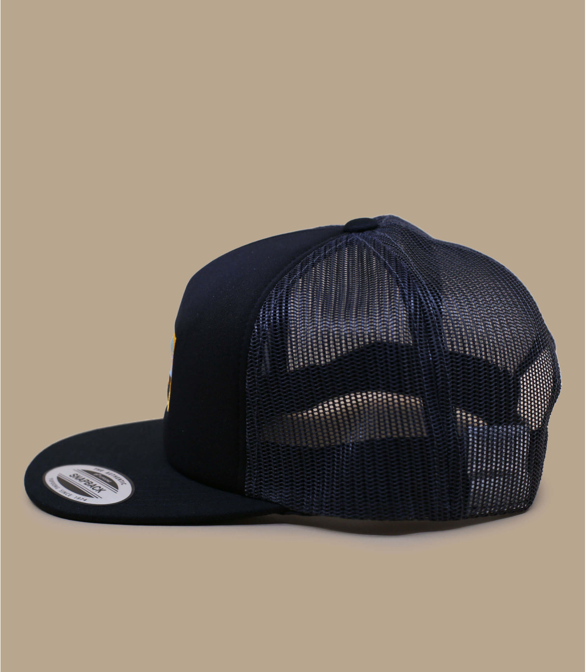 Mile Marker Trucker black
