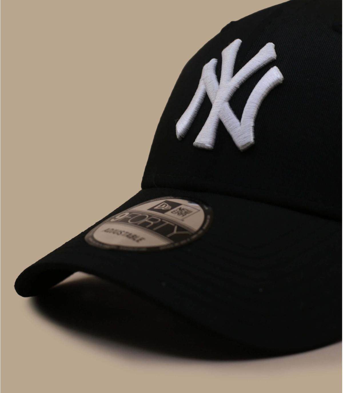 Black yankee cap shop